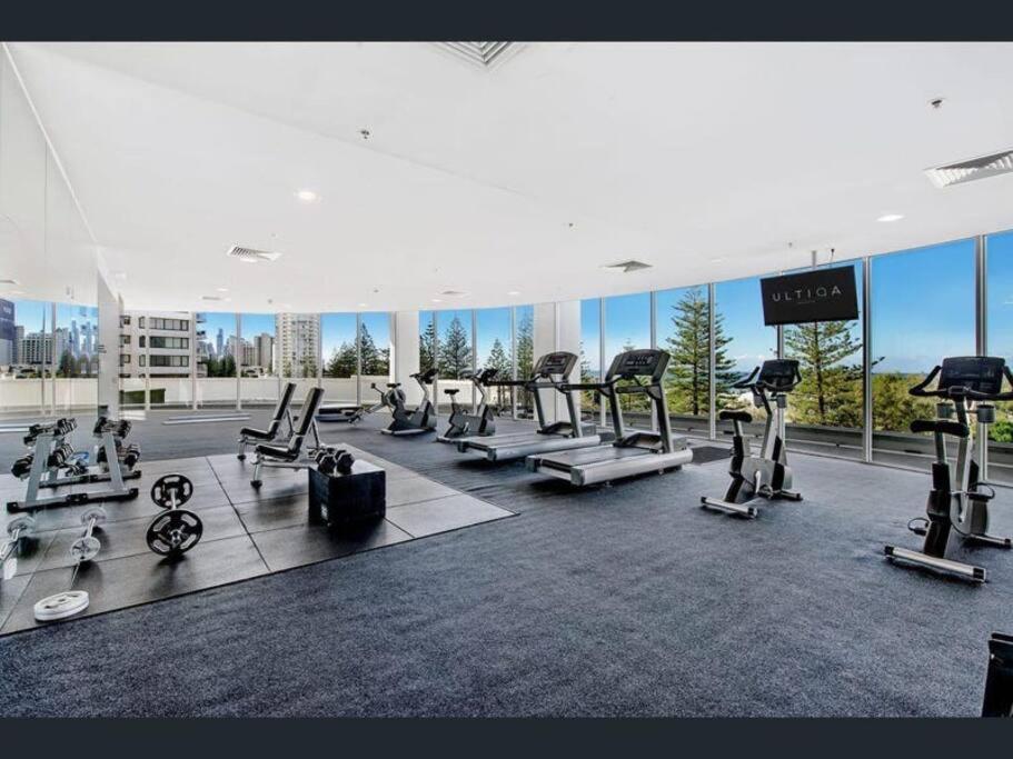 Air On Broadbeach Beachfront 2Level Stunning Apartment With 180 Degree Views Гоулд Коуст Екстериор снимка