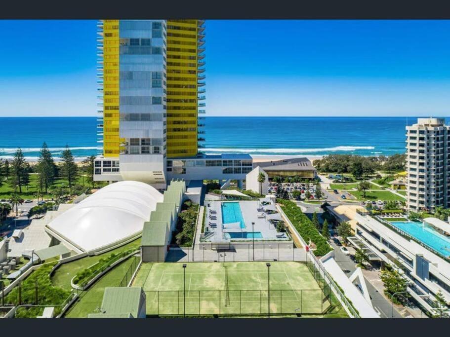 Air On Broadbeach Beachfront 2Level Stunning Apartment With 180 Degree Views Гоулд Коуст Екстериор снимка