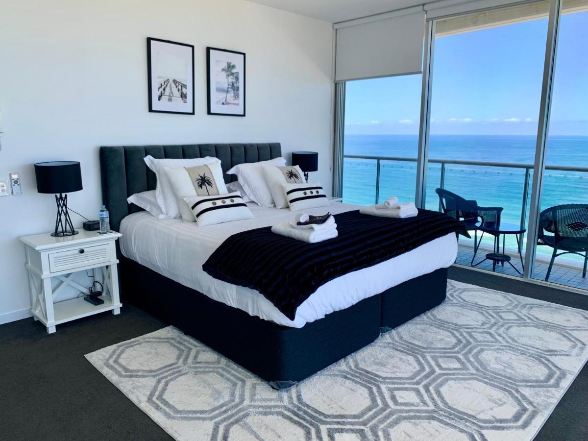 Air On Broadbeach Beachfront 2Level Stunning Apartment With 180 Degree Views Гоулд Коуст Екстериор снимка